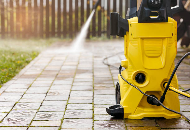 Best Driveway Pressure Washing  in Lamar, CO